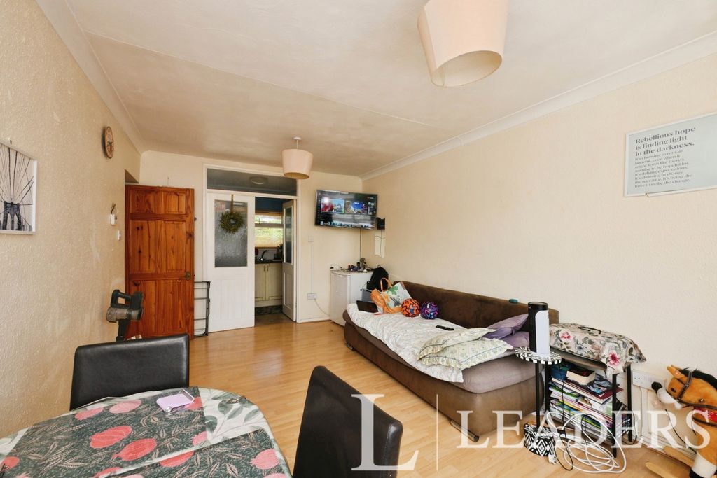Property photo 2 of 13 Pbox-Img.Jpg