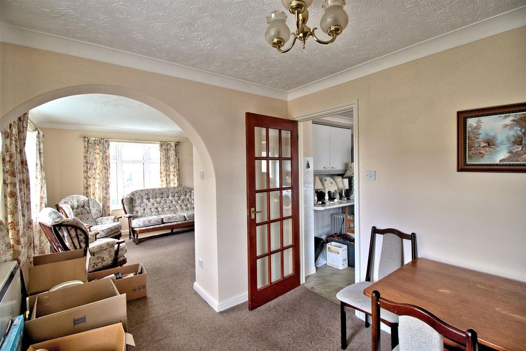 Property photo 3 of 14 Lounge Diner