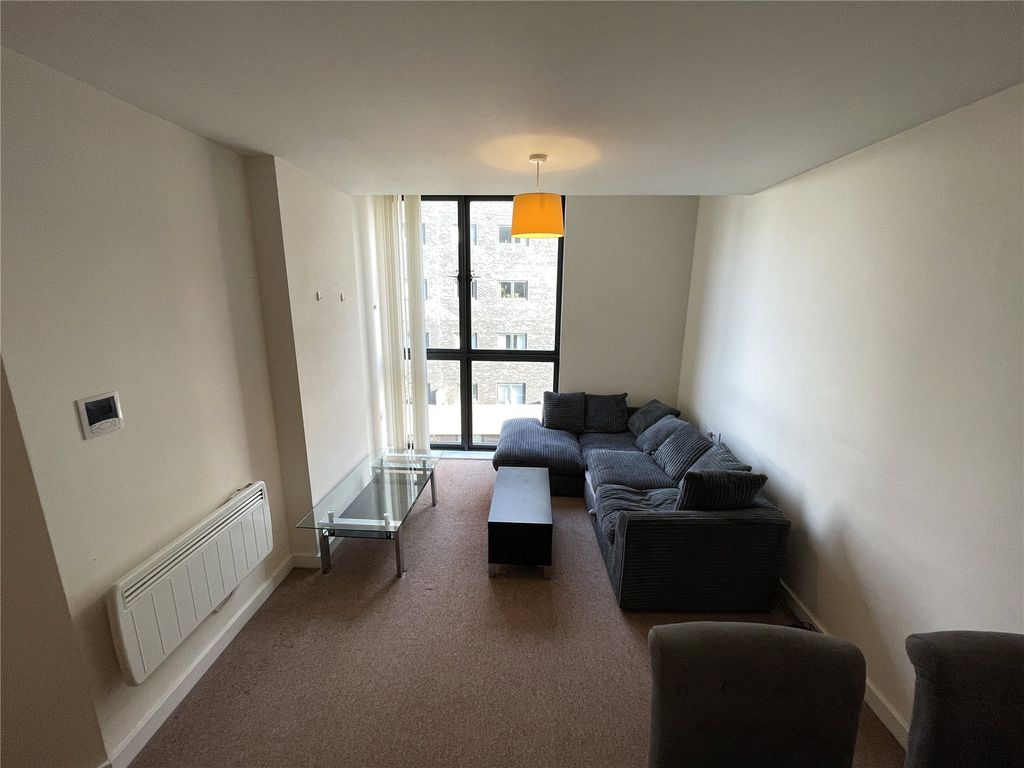 Property photo 2 of 6 Picture No. 04