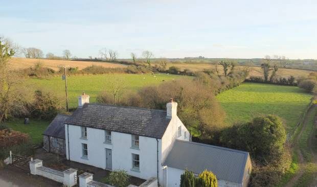 Property photo 1 of 9