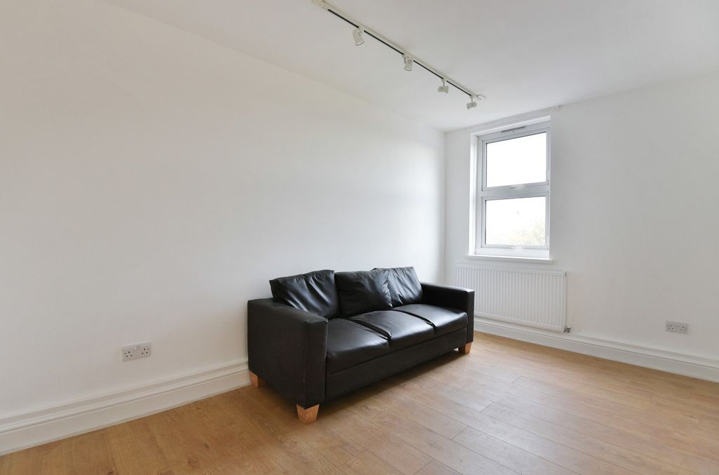 Property photo 1 of 6 Picture No. 07