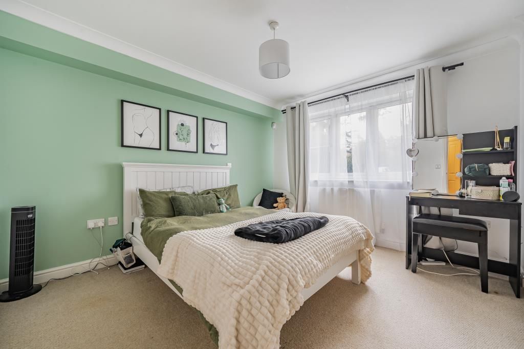 Property photo 3 of 21 Bedroom