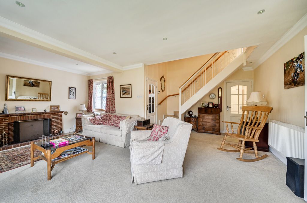 Property photo 3 of 22 1431288-18-69B84A...