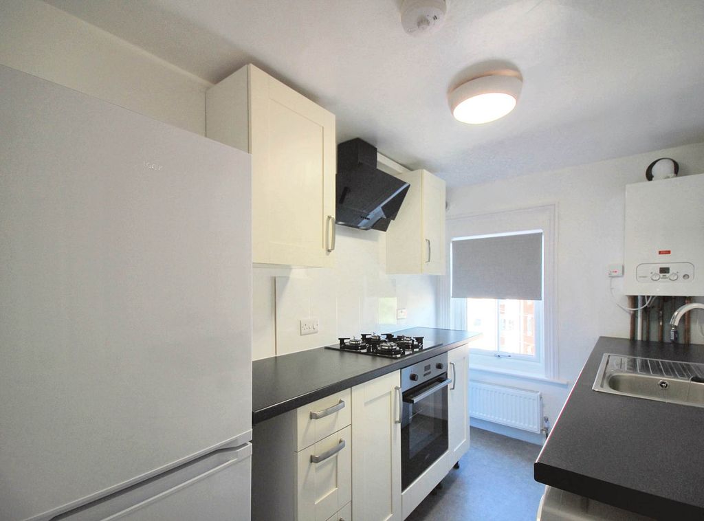 Property photo 2 of 5