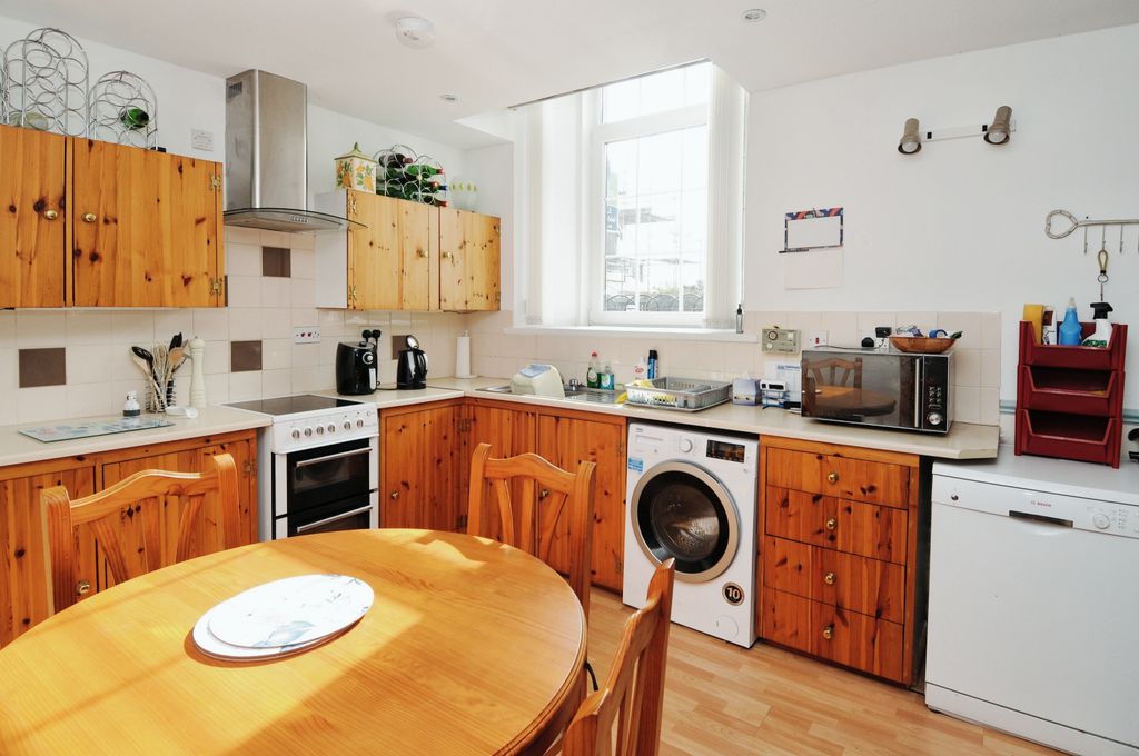 Property photo 3 of 12 Photography