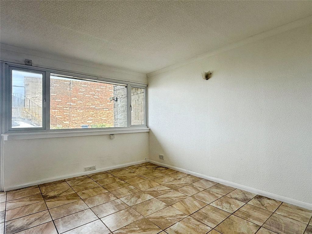 Property photo 3 of 7 Picture No. 06