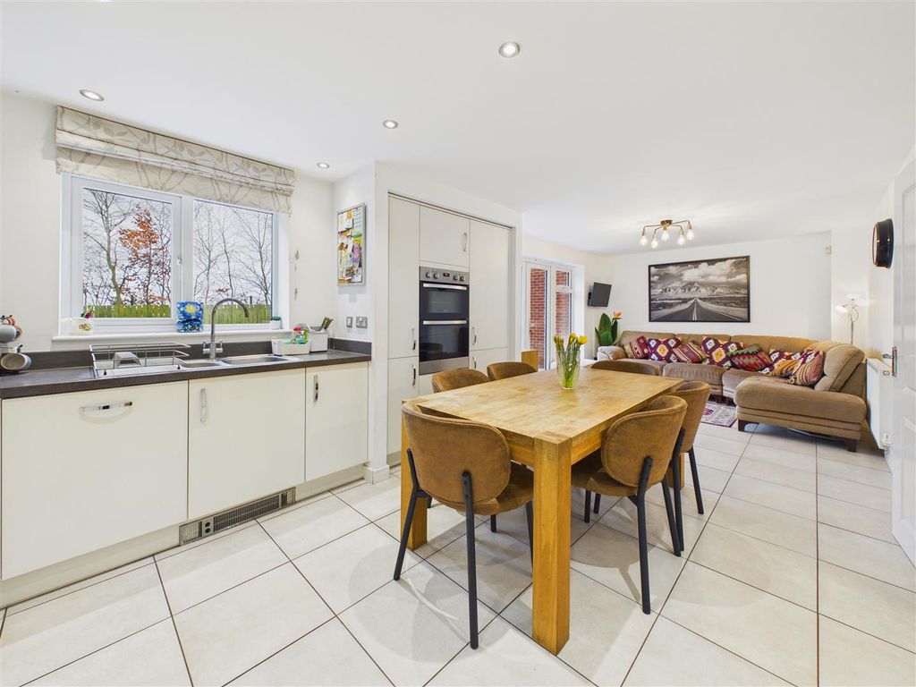 Property photo 2 of 18 Open Plan Living Kitchen