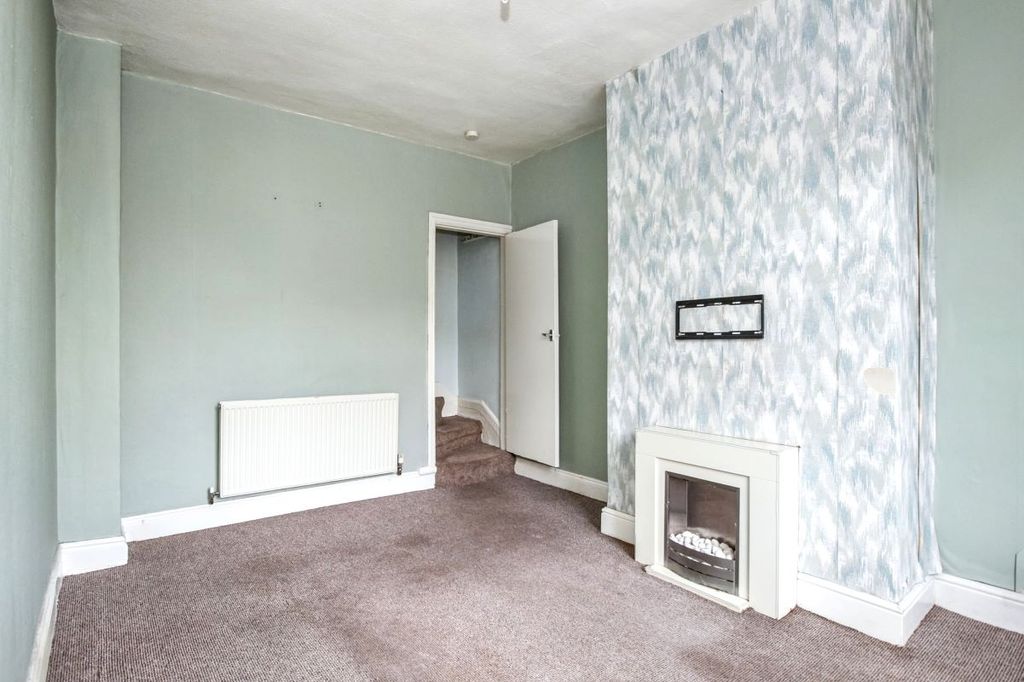 Property photo 2 of 12