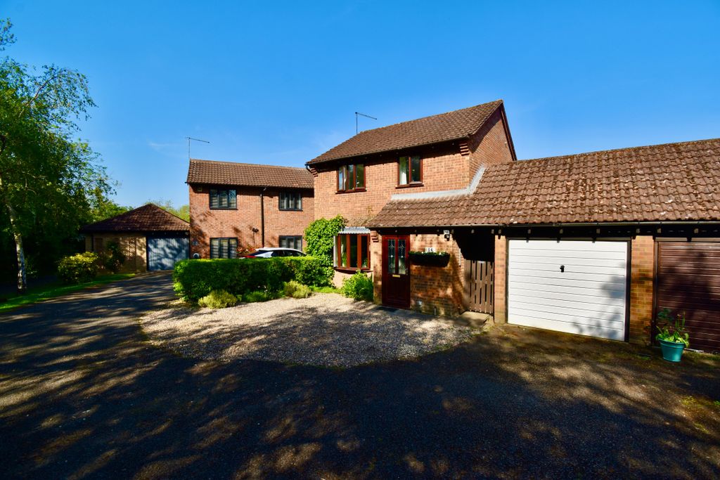 Property photo 1 of 12