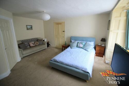 Property photo 3 of 39