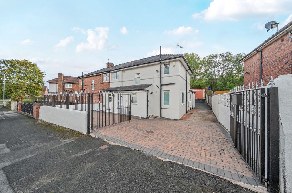 Property photo 1 of 19 1534736-1-6Ace318...
