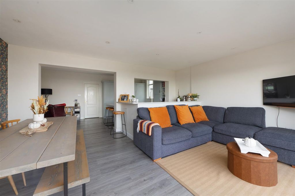 Property photo 3 of 19 Dsc_9774 Copy.Jpg