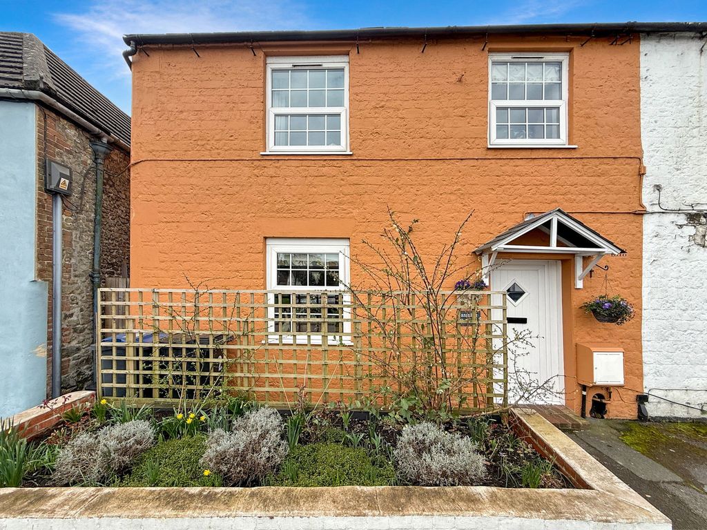 Property photo 1 of 31