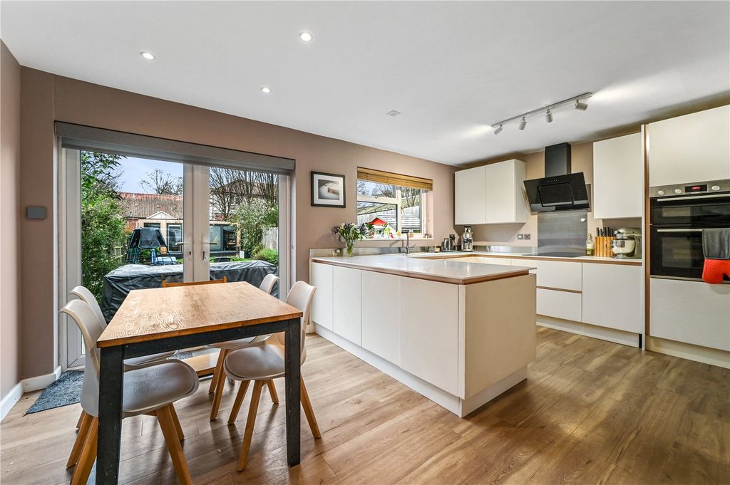 Property photo 3 of 26 Picture No. 04