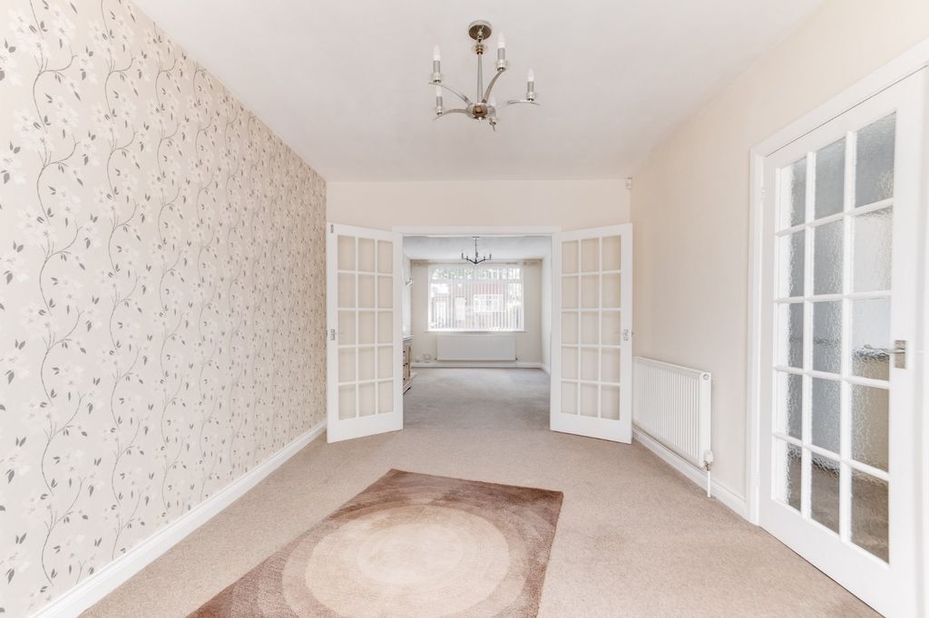 Property photo 3 of 16 Picture No. 17