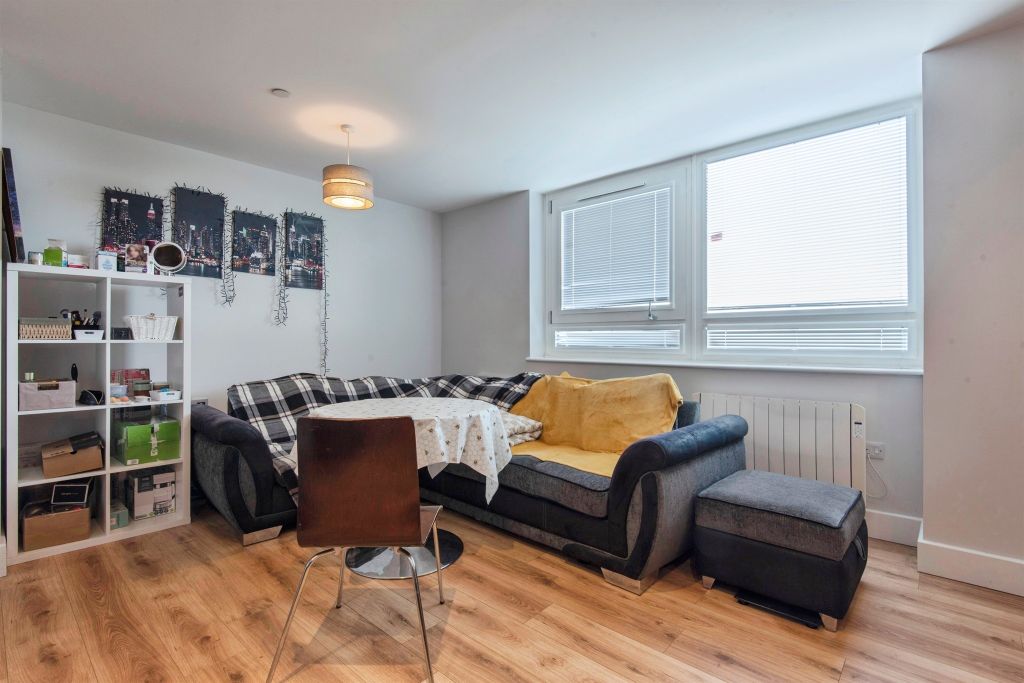 Property photo 2 of 12