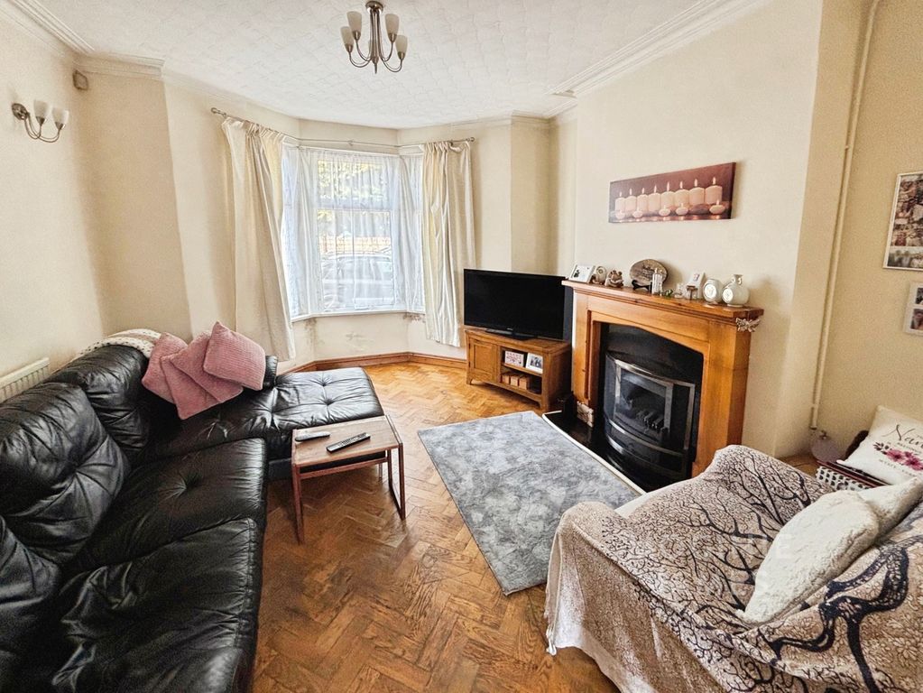 Property photo 2 of 10 Pbox-Img.Jpg