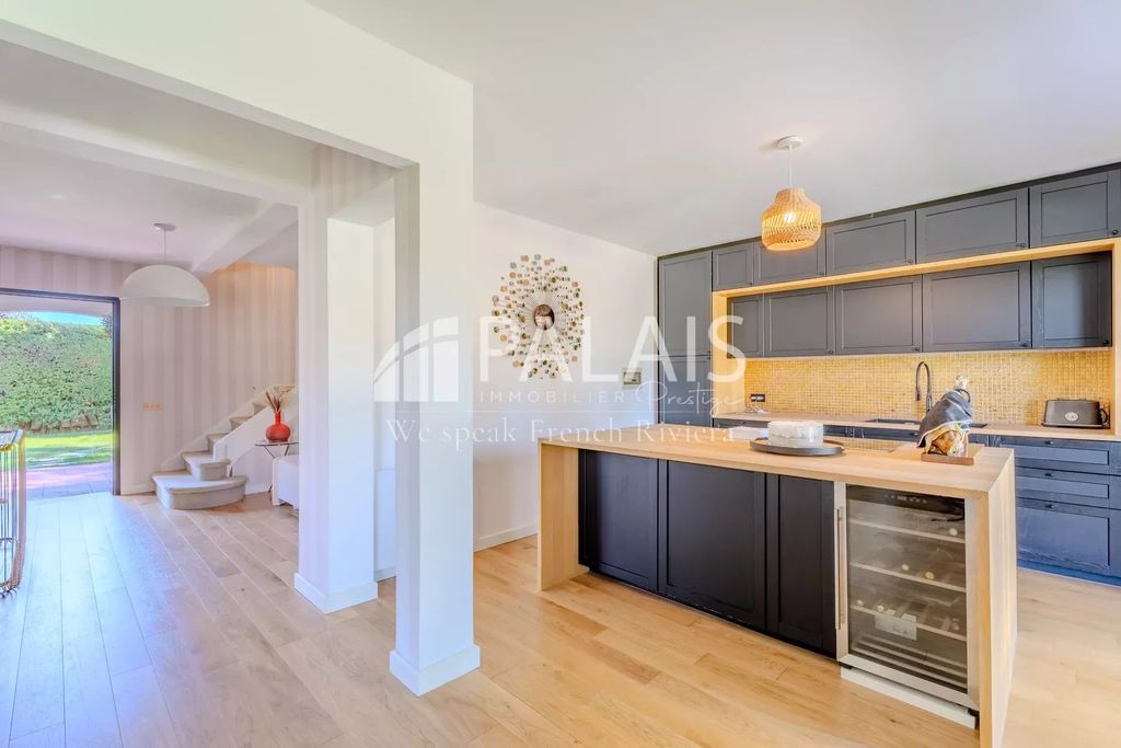 Property photo 3 of 40