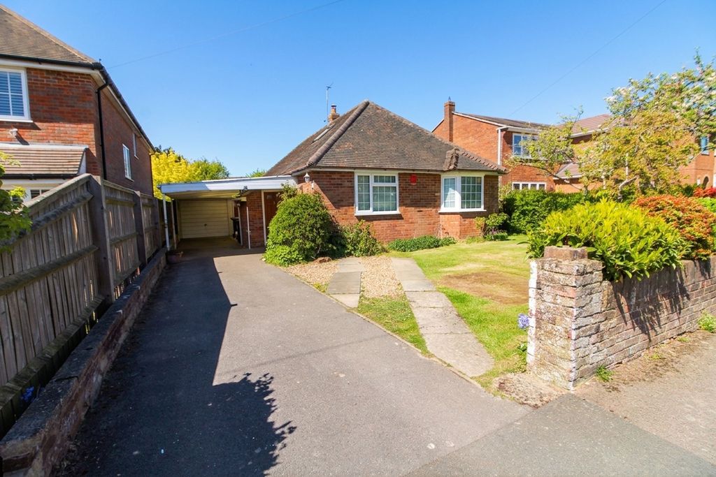 Property photo 1 of 17