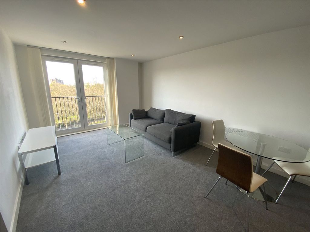 Property photo 2 of 15 Picture No. 26