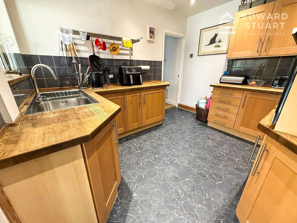 Property photo 3 of 13 Picture No. 04