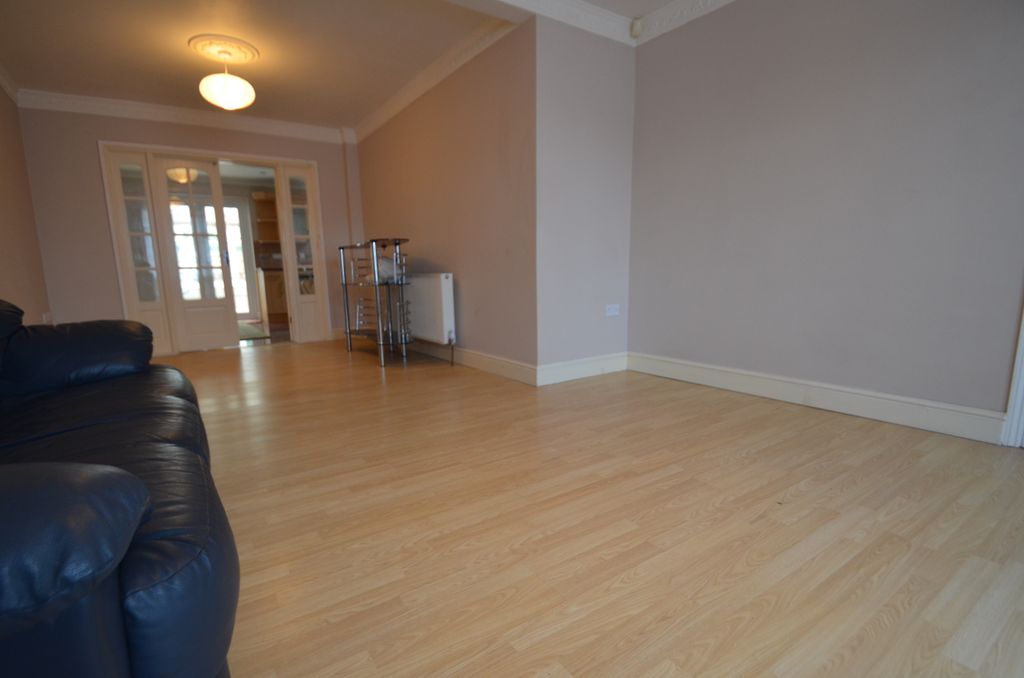 Property photo 2 of 17 Dsc_0343