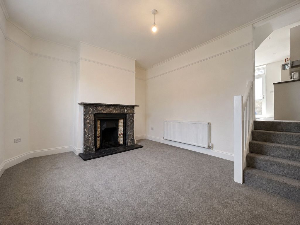 Property photo 1 of 10 Lounge