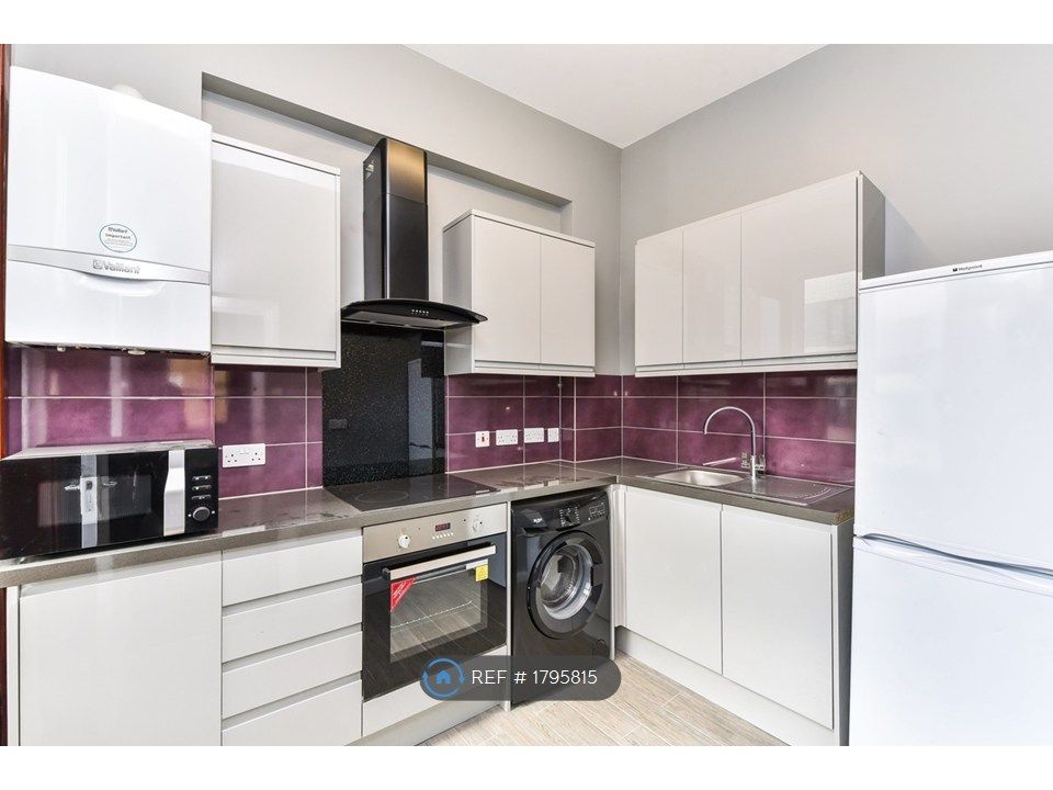 Property photo 1 of 12 Kitchen