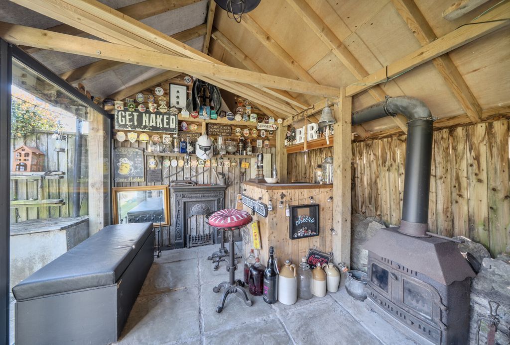 Property photo 3 of 21 1448518-3-69F1c7c...
