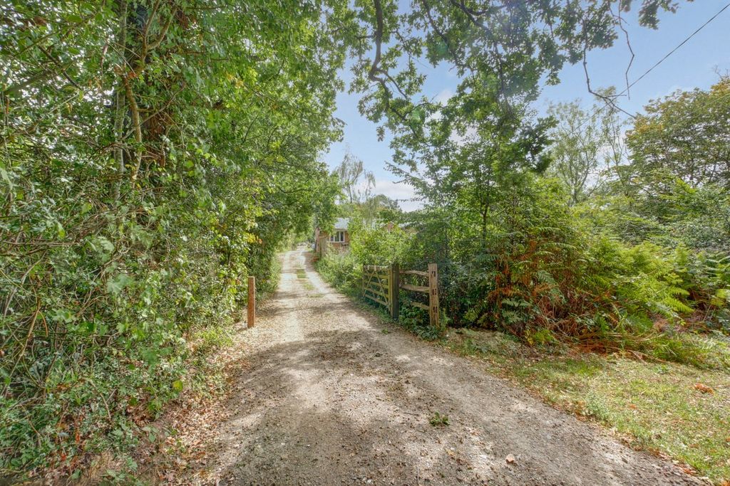 Additional image 37 of 5 bed detached bungalow for saleHempstead Lane, Hailsham BN27
