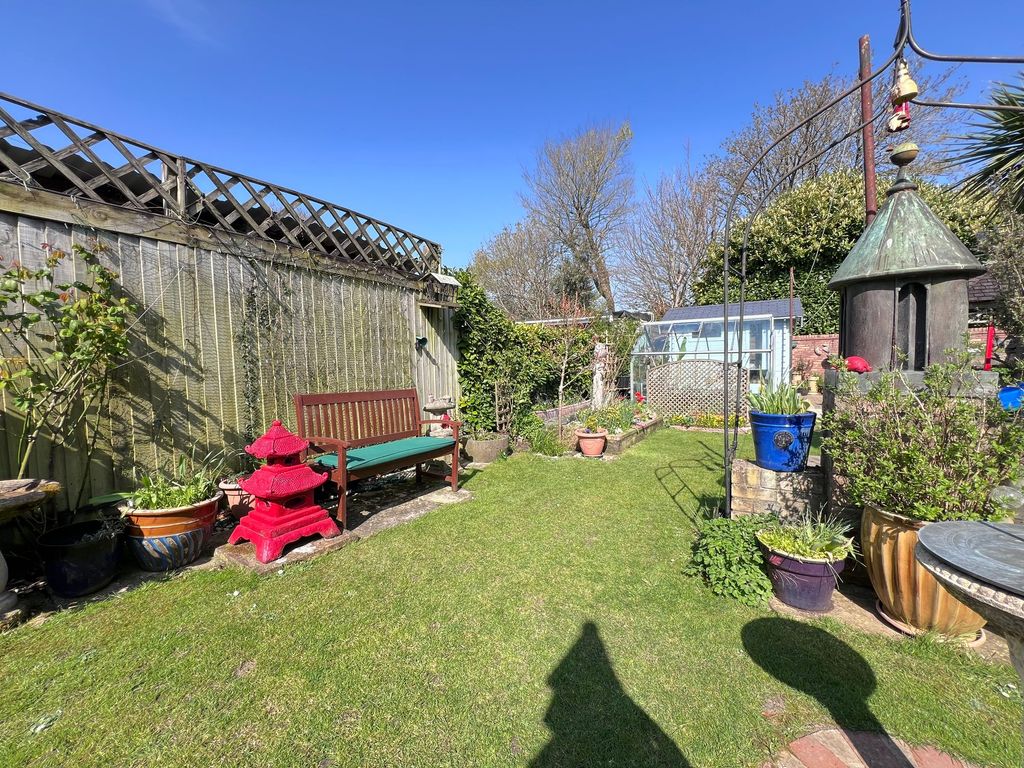Property photo 2 of 48