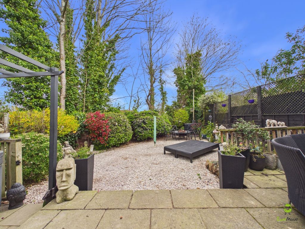 Property photo 1 of 18 Cam02615G0-Pr0185-Still001