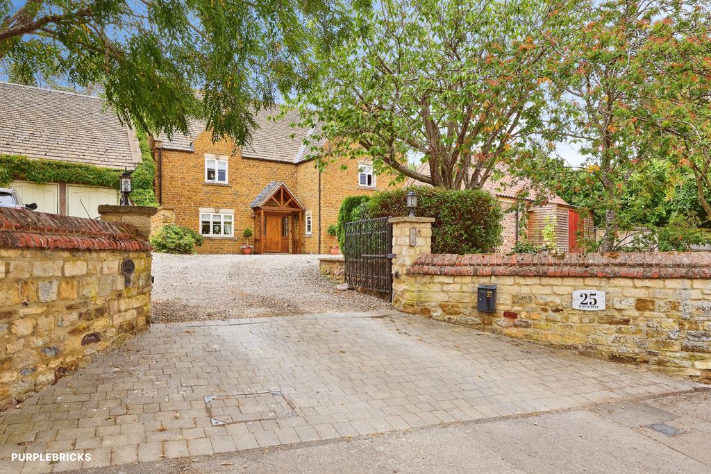 Property photo 1 of 23