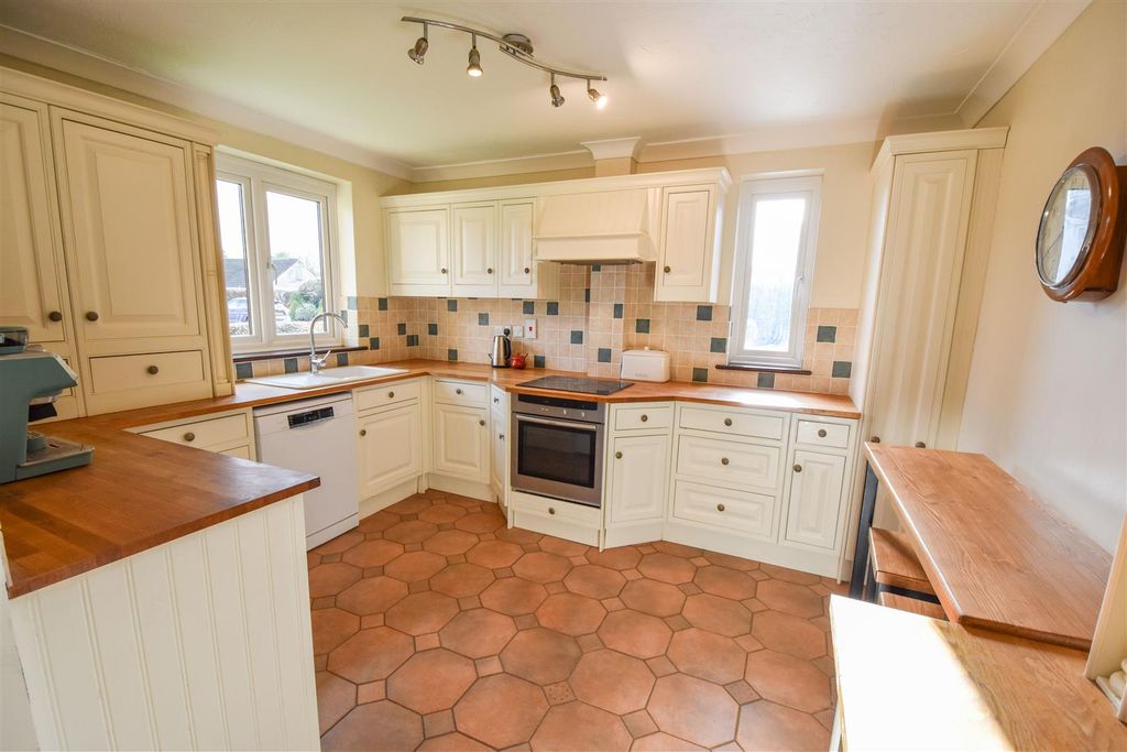 Property photo 2 of 24 Dsc_0944-2.Jpg