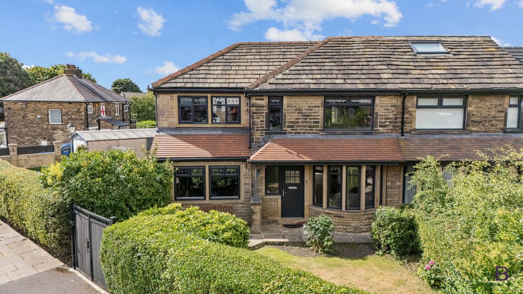 Property photo 1 of 59