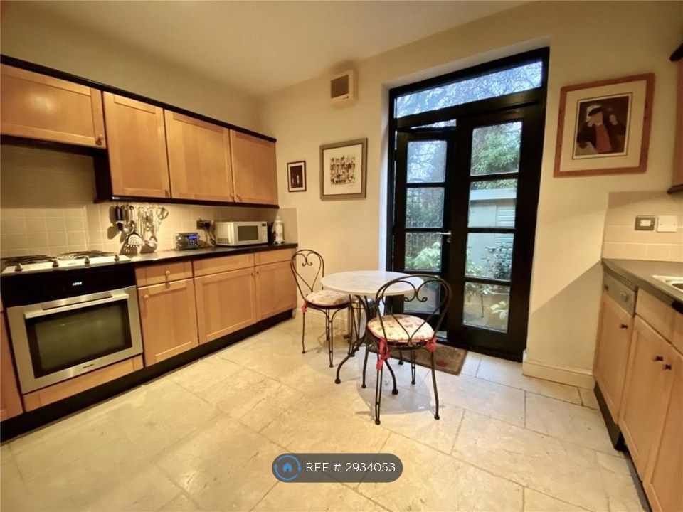 Property photo 2 of 16 Kitchen
