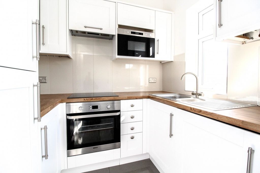 Property photo 2 of 9 Picture No. 04