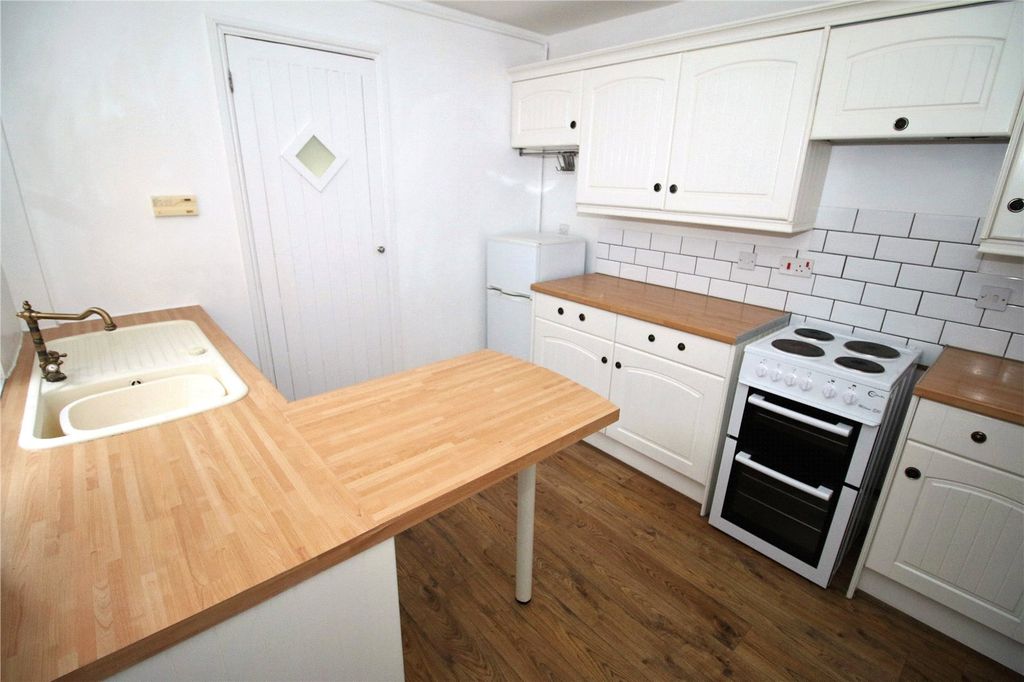 Property photo 3 of 8 Picture No. 05