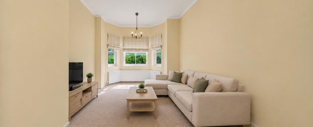 Property photo 1 of 9 Living Room 2.Png