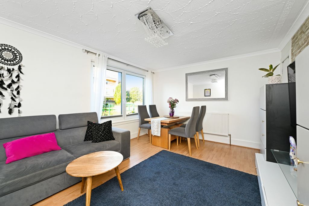 Property photo 2 of 11 Property Image 2