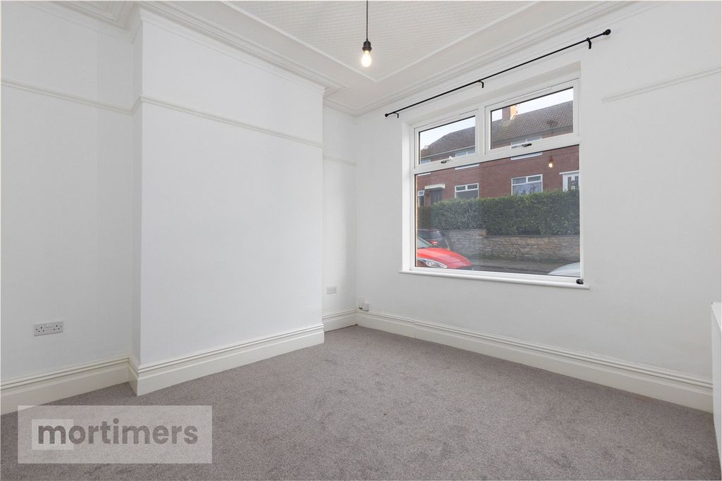 Property photo 2 of 14 Living Room