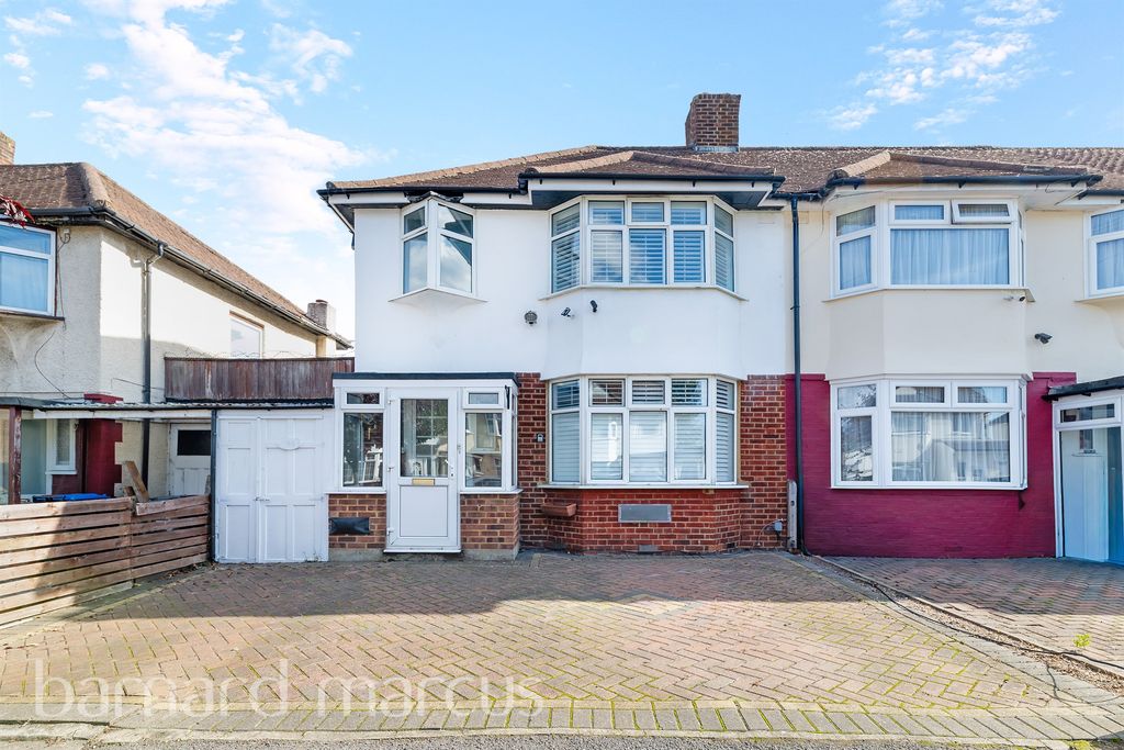 Property photo 1 of 8