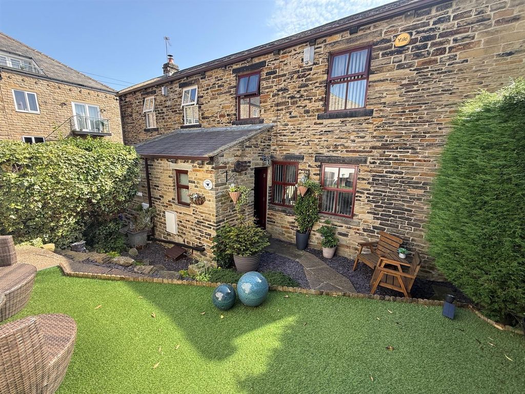 Property photo 1 of 21