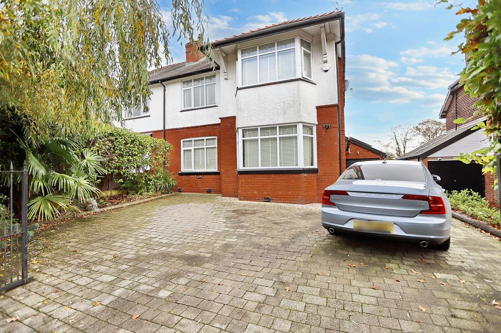 Property photo 1 of 24