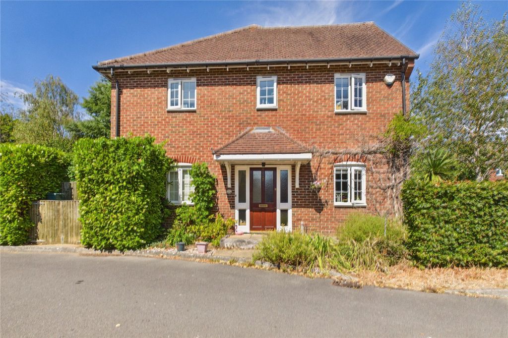 Property photo 1 of 11 Front