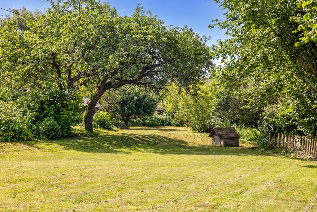 Property photo 2 of 16