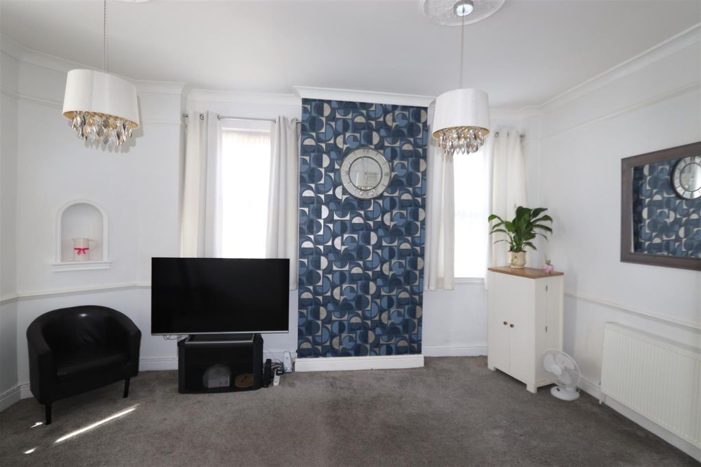 Property photo 2 of 7 Img_0884.Jpg