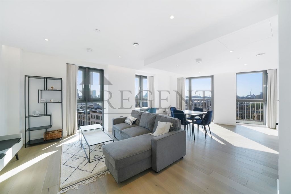 Property photo 1 of 16 Reception