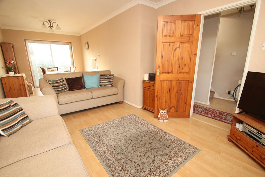 Property photo 2 of 15 Photo 13