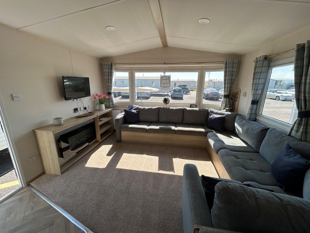Property photo 1 of 6 Car0061539 - Static Caravan